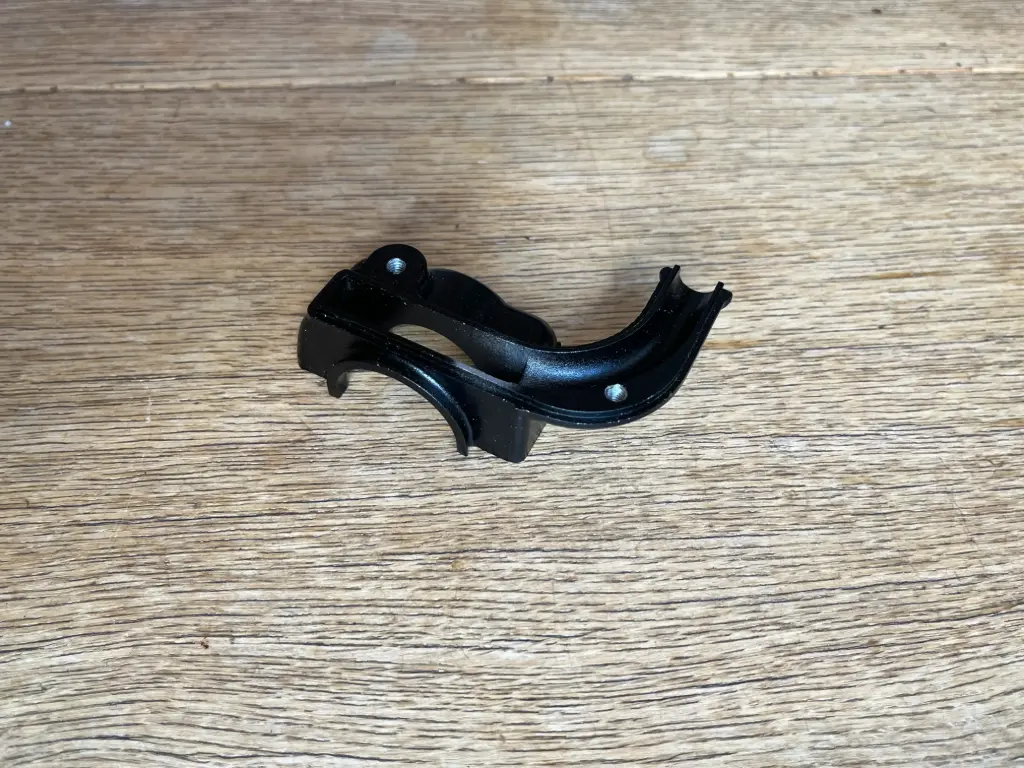 Demi cocotte supérieure (poignée de gaz origine) Yamaha TY250 59N