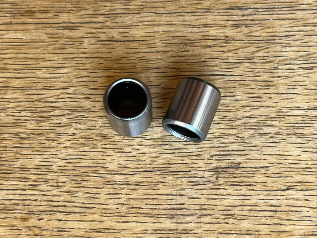 Paire de plots de centrage embase cylindre Yamaha TY250 59N