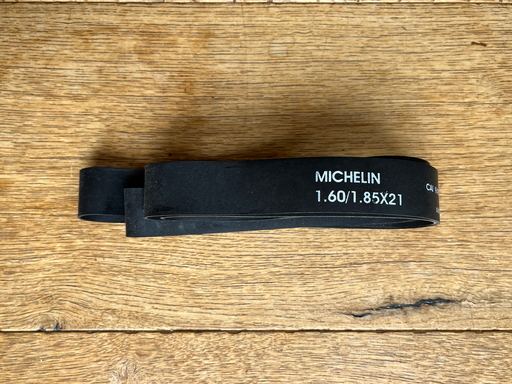 Caoutchouc de fond de jante avant Michelin